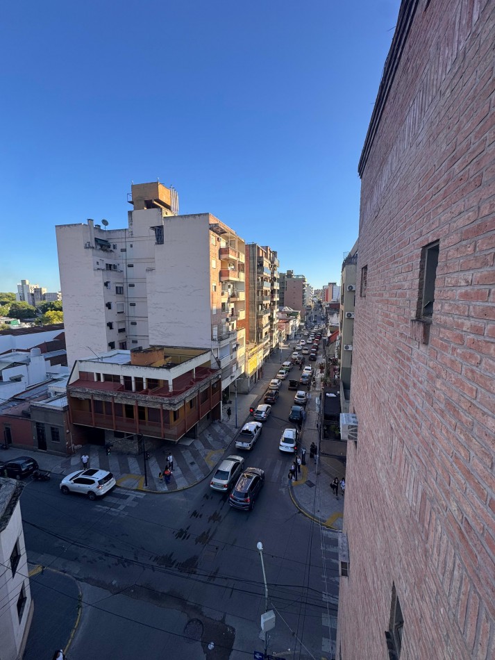 DEPARTAMENTO DE 1 DORMITORIO EN VENTA - BARRIO NORTE