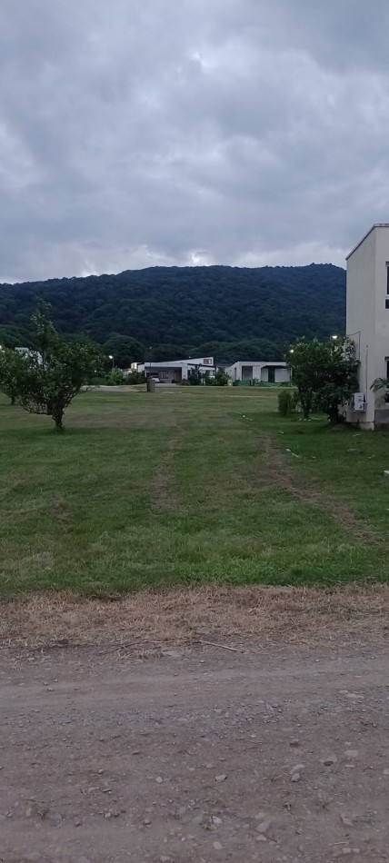 TERRENO PERIMETRAL DE 400m2 - BARRIO ALTOS DE SAN PABLO