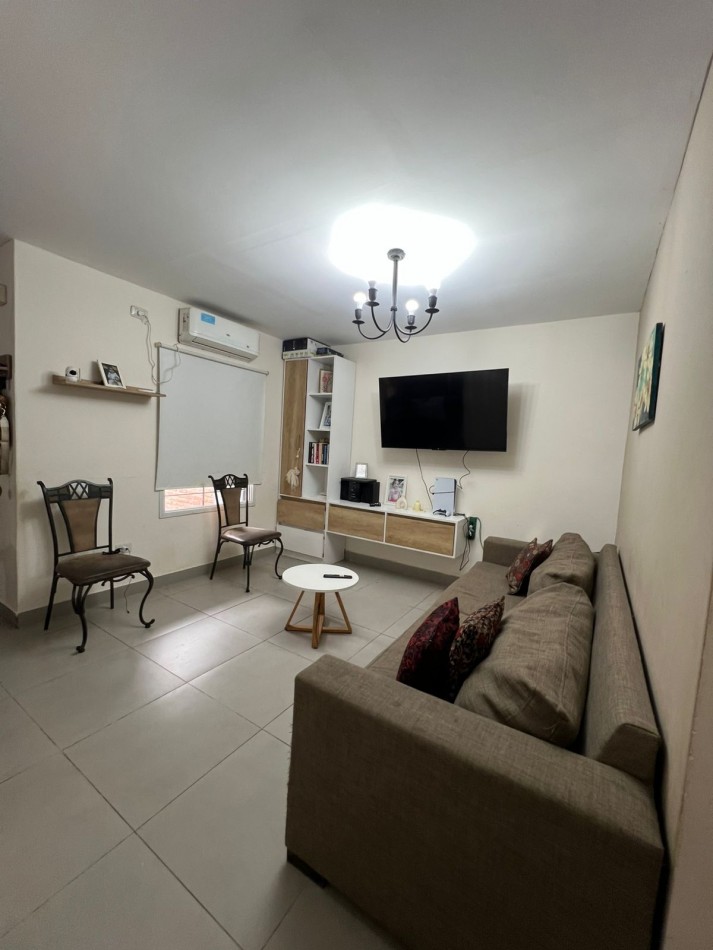 HERMOSA CASA DE 2 DORMITORIOS EN VENTA