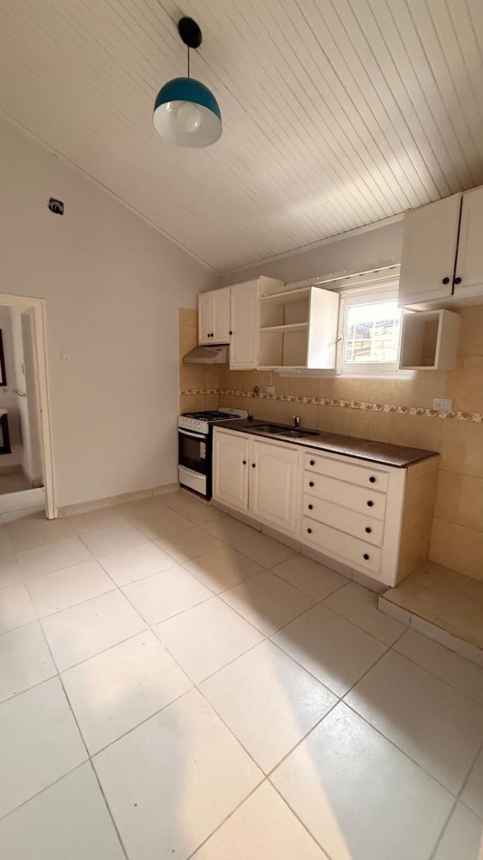 ACONQUIJA AL 3000 - CASA DE 2 DORMITORIOS 