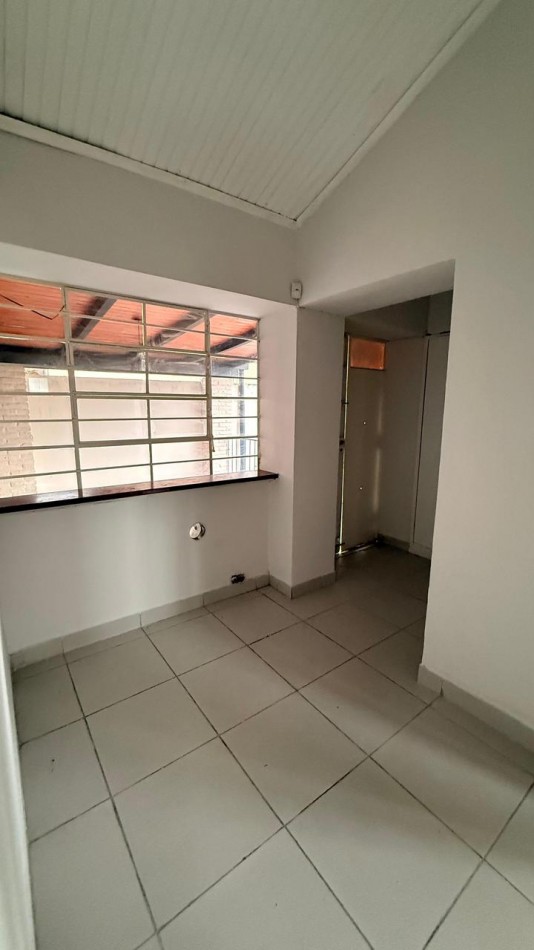 ACONQUIJA AL 3000 - CASA DE 2 DORMITORIOS 