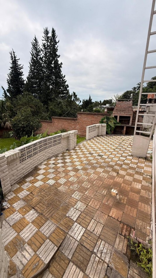 ACONQUIJA AL 3000 - CASA DE 2 DORMITORIOS 