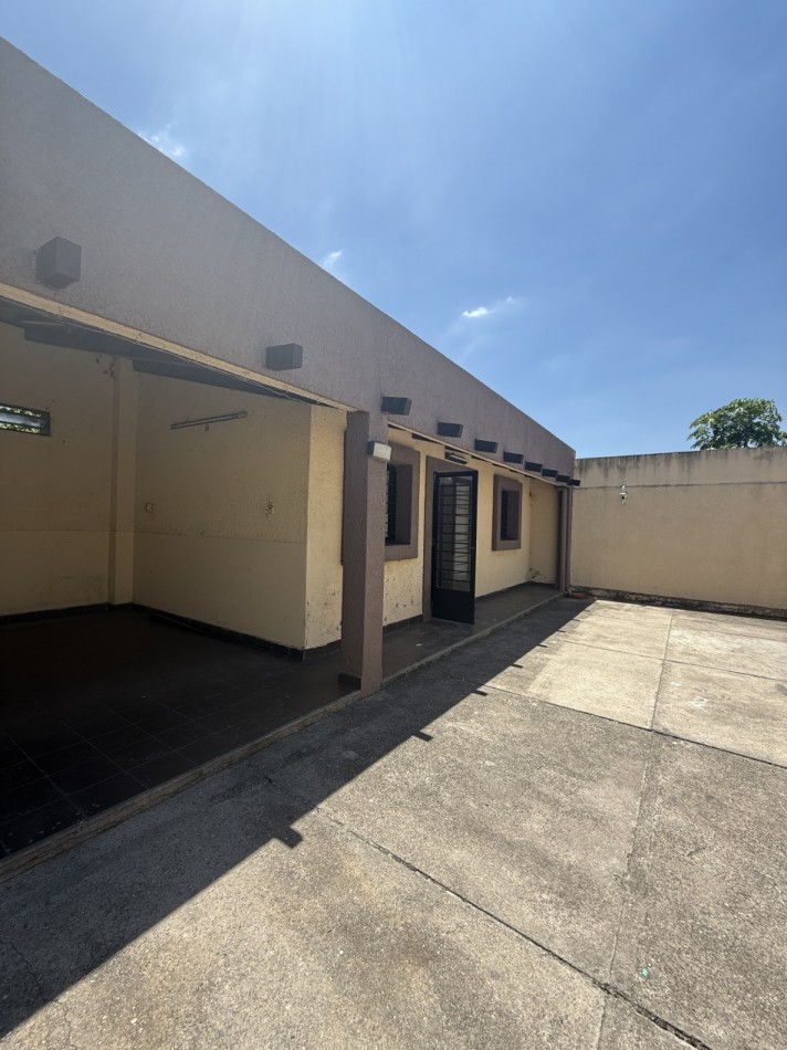 Casa de 3 dormitorios. Santiago 4400