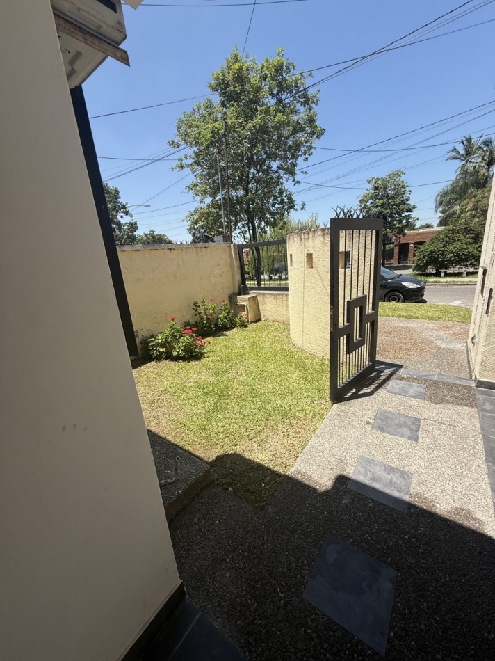Casa de 3 dormitorios. Santiago 4400