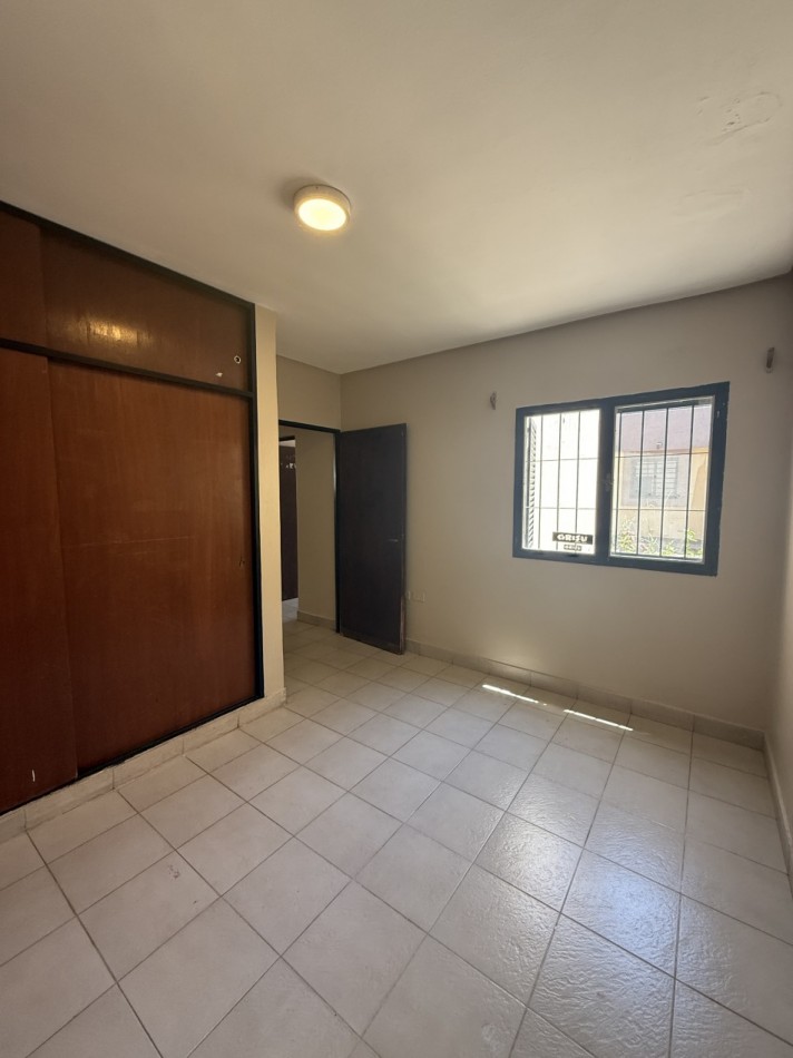 Casa de 3 dormitorios. Santiago 4400