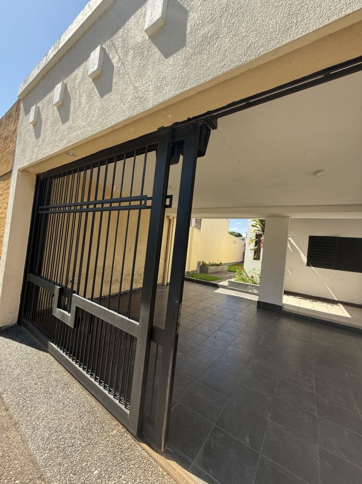 Casa de 3 dormitorios. Santiago 4400