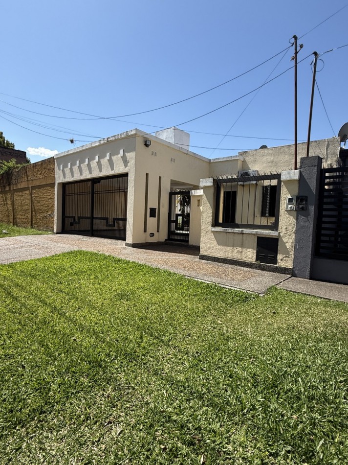 Casa de 3 dormitorios. Santiago 4400