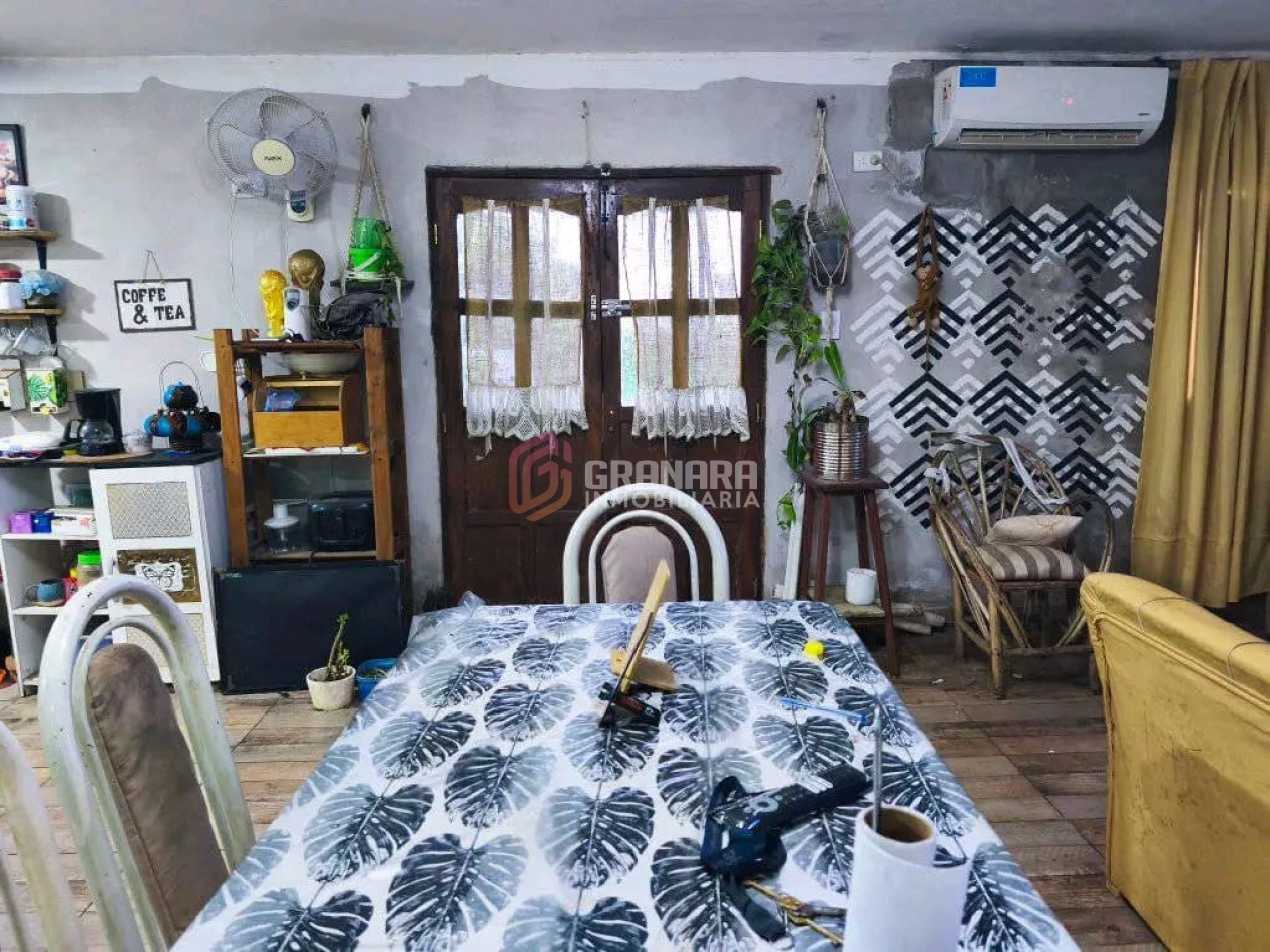 CASA DE 2 DORMITORIOS EN LAS TALITAS