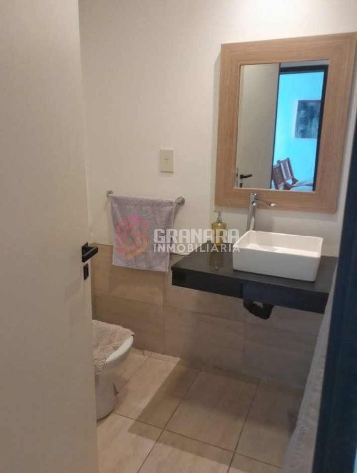 Dptos de 2 dormitorios en yerba buena 
