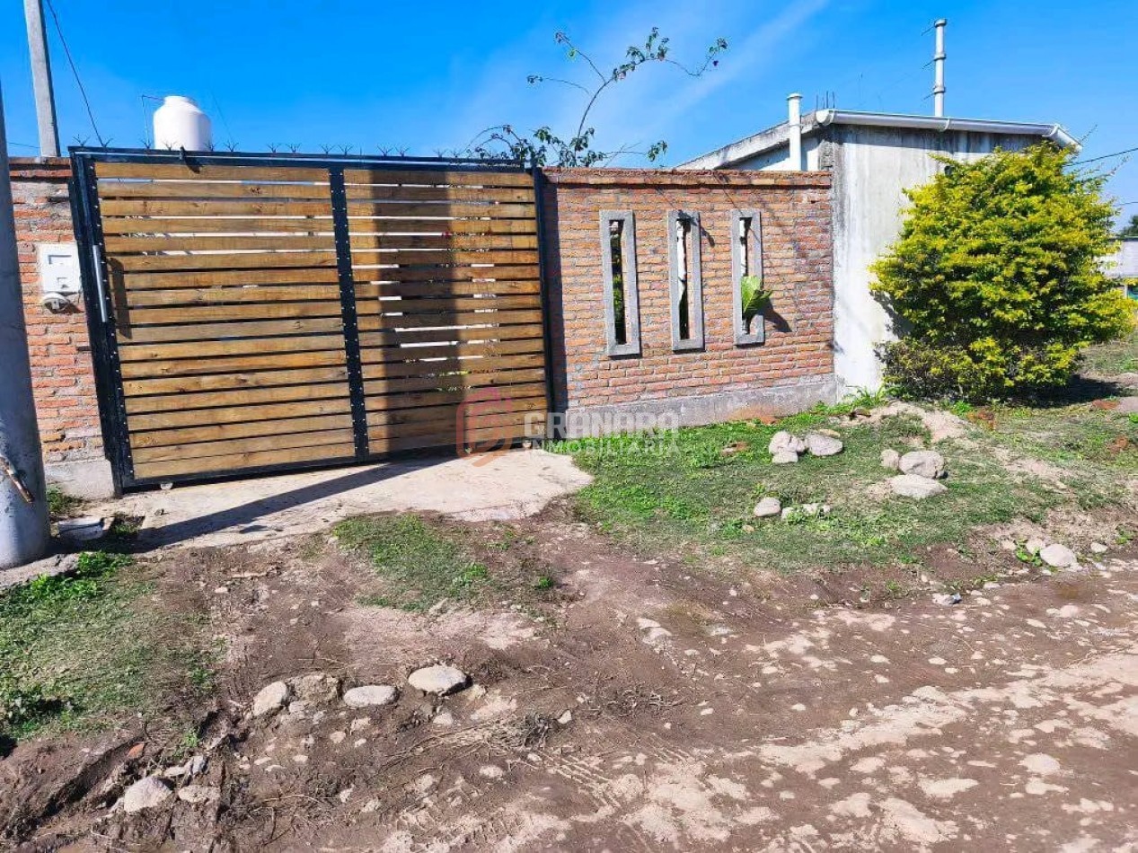 CASA DE 2 DORMITORIOS EN LAS TALITAS