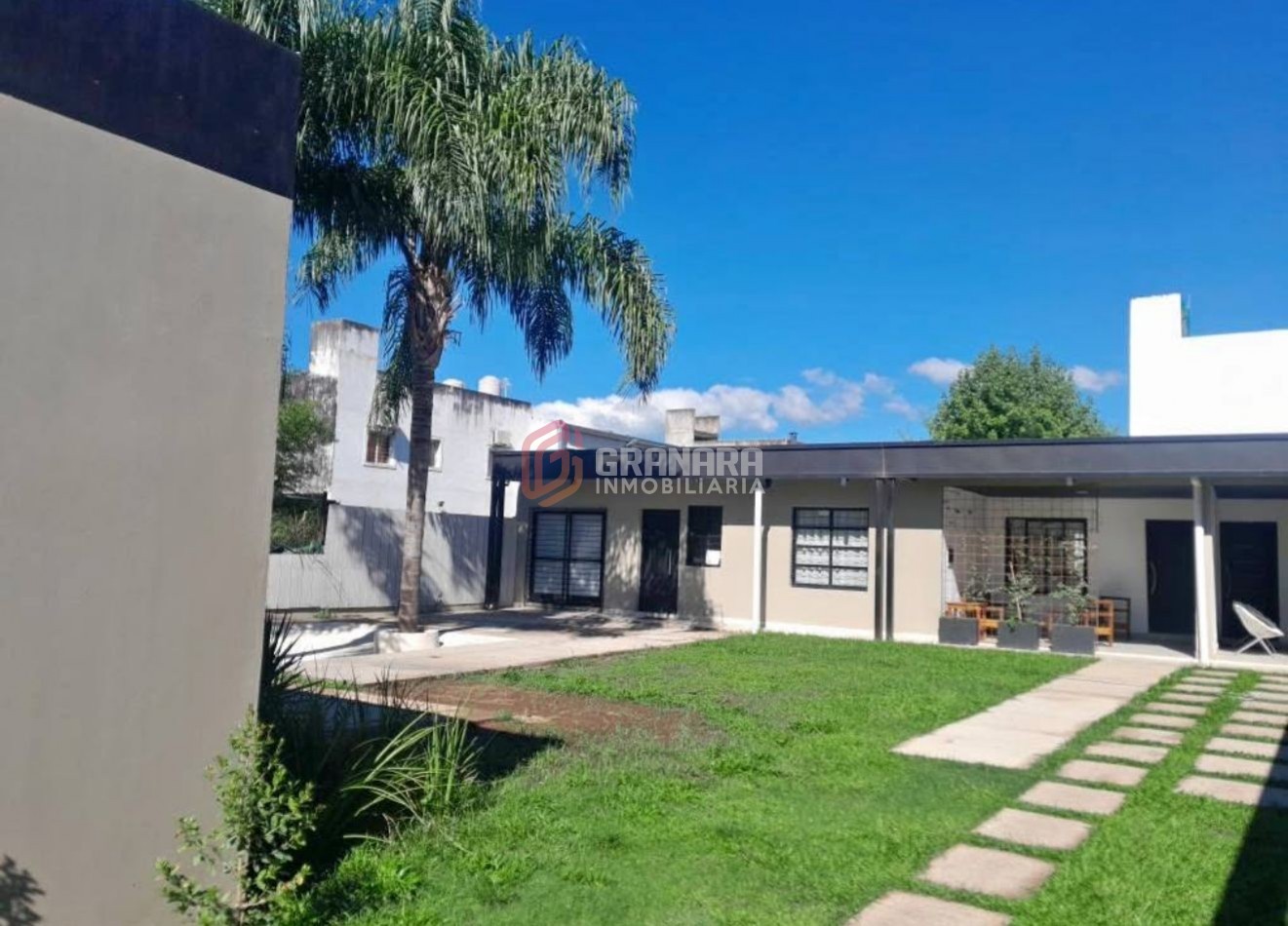 Dptos de 2 dormitorios en yerba buena 