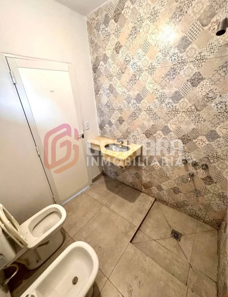 MONOAMBIENTE EN ALQUILER - BARRIO SUR