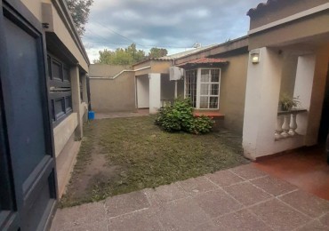 Casa de 4 Dormitorios en Barrio Centenario