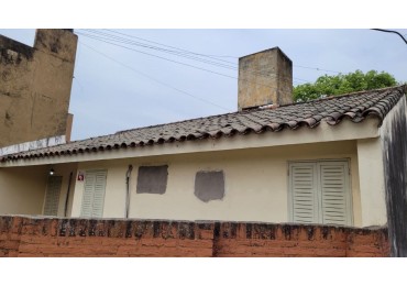 Casa 4 Dormitorios en Barrio Presidente Peron