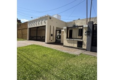 Casa de 3 dormitorios. Santiago 4400